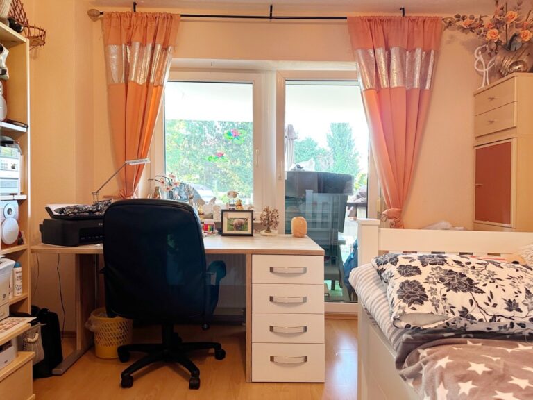 Schlafzimmer 2