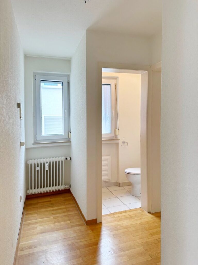 Flur und WC