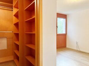 Schlafzimmer mit Ankleide EG