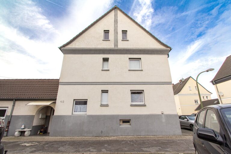 Straßenansicht