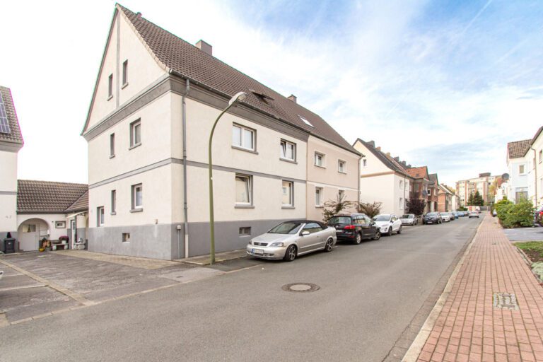 Straßenansicht