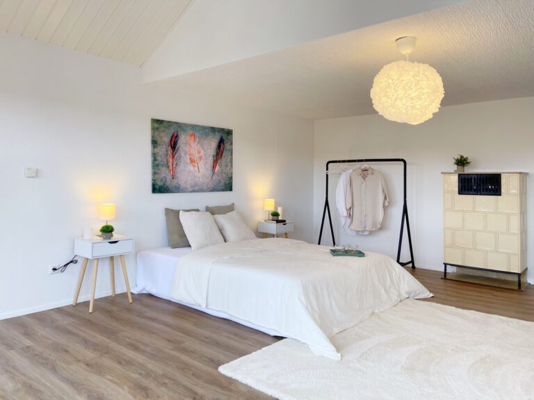 Schlafzimmer DG