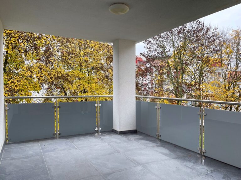 Balkon OG
