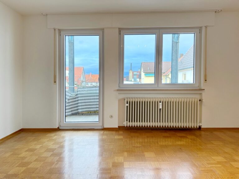 Zimmer mit Balkon