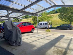 Stellplatz vor dem Haus