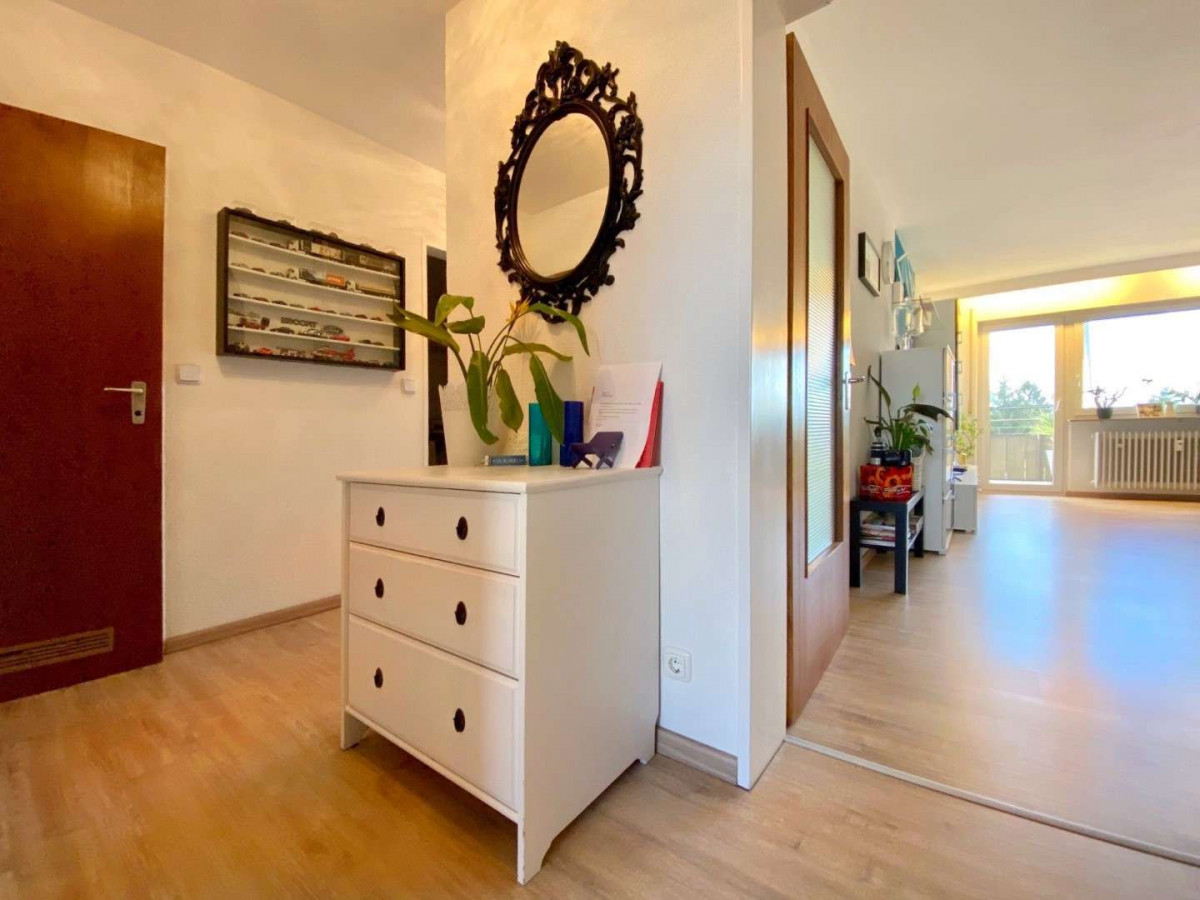 Diele mit Blick Wohnzimmer-01