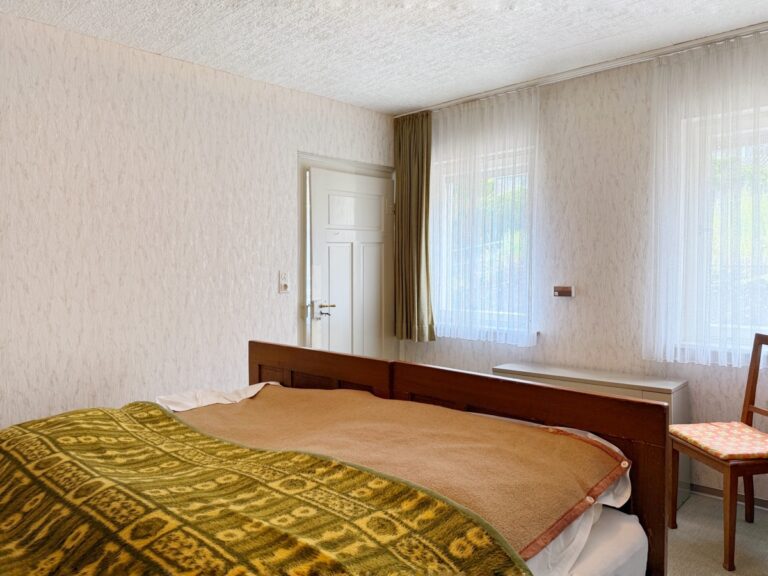Schlafzimmer EG