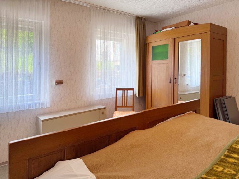 Schlafzimmer EG