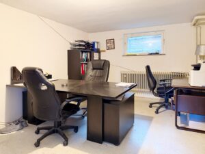 Büro 2 UG