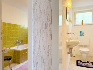 Bad und Gäste-WC EG