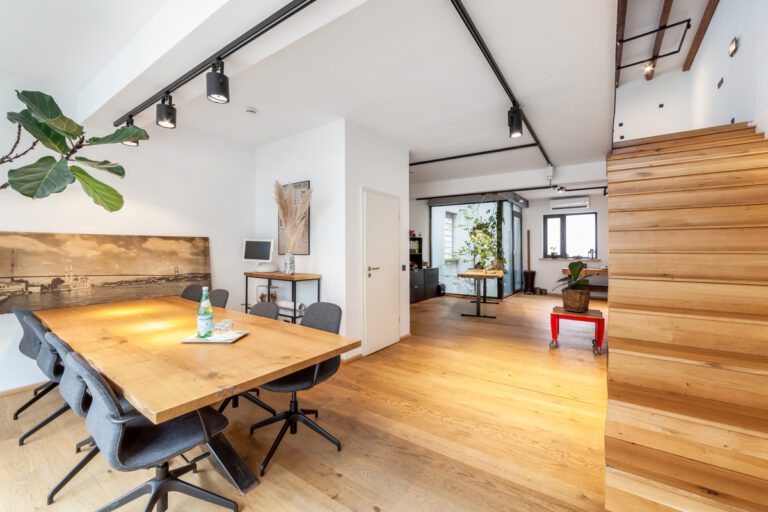 Etage 2 - Konferenztisch