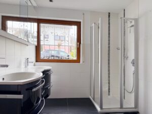 Badezimmer EG