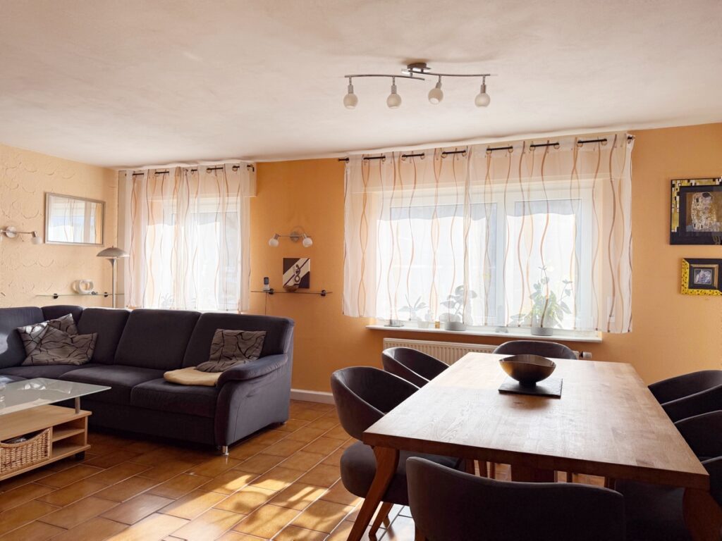 Wohn- und Esszimmer