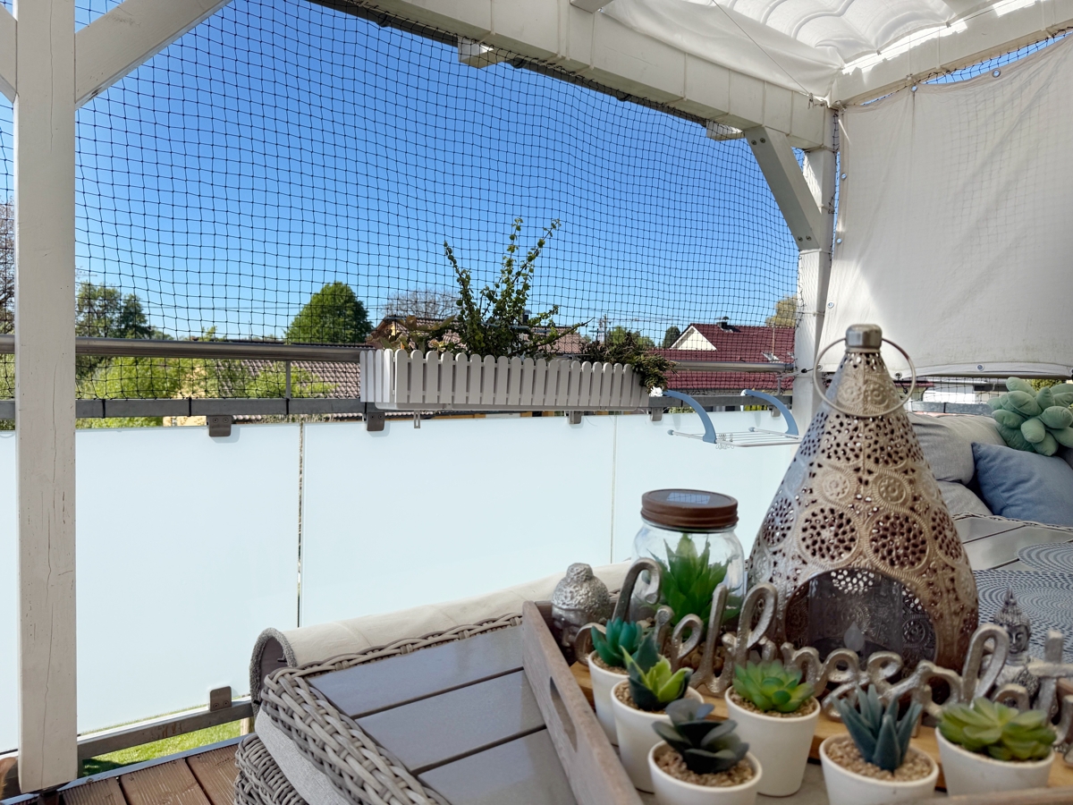 Balkon OG