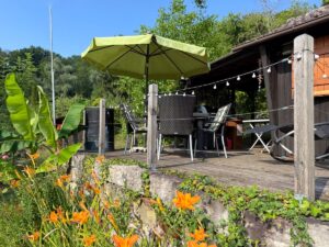 Terrasse am Gartenhaus