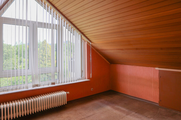 Schlafzimmer DG
