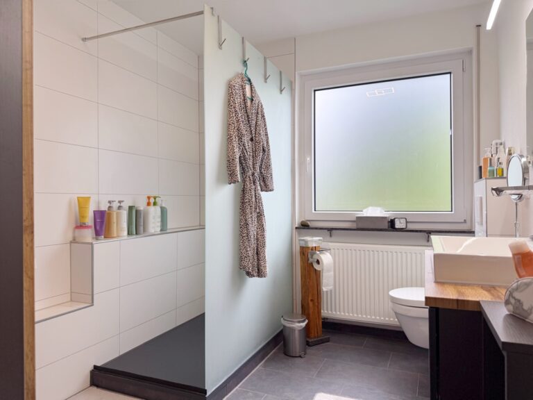 Badezimmer EG