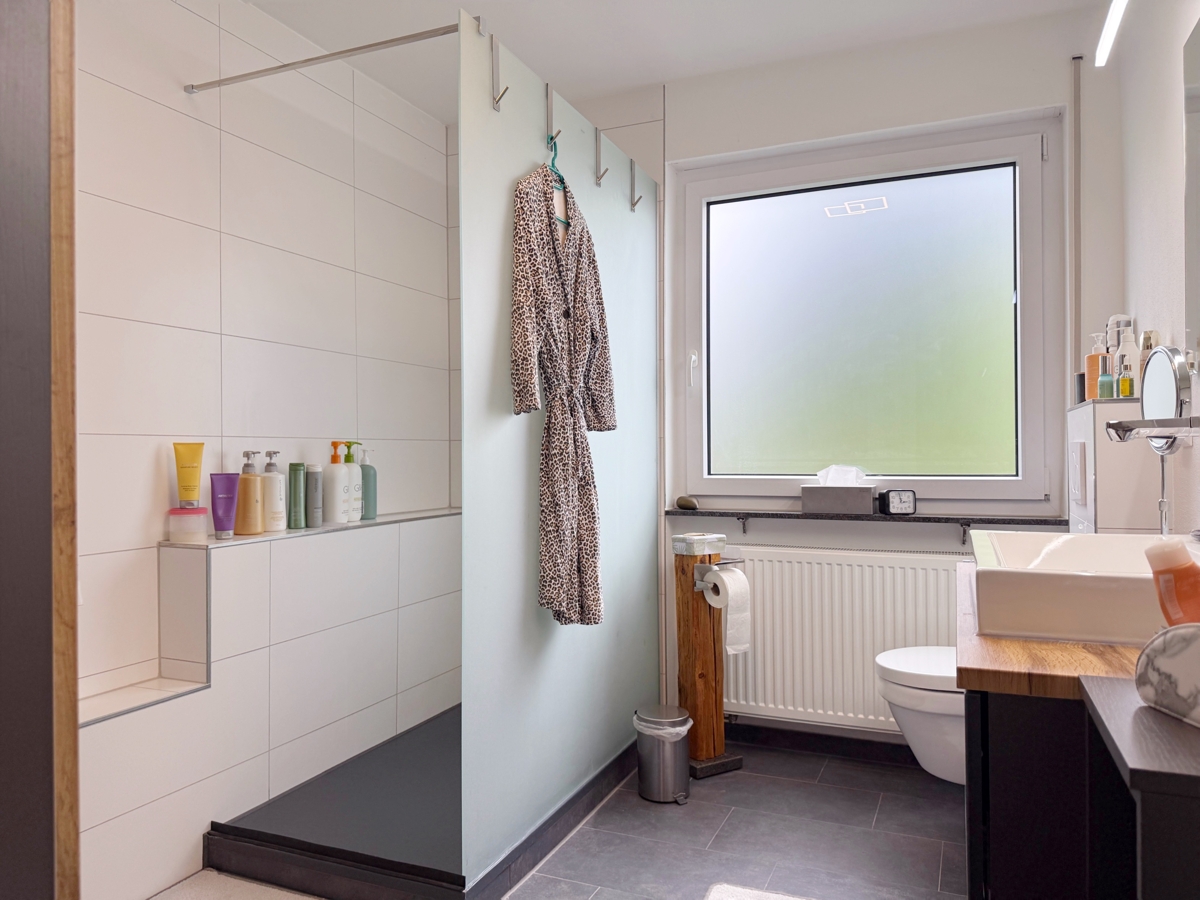 Badezimmer EG
