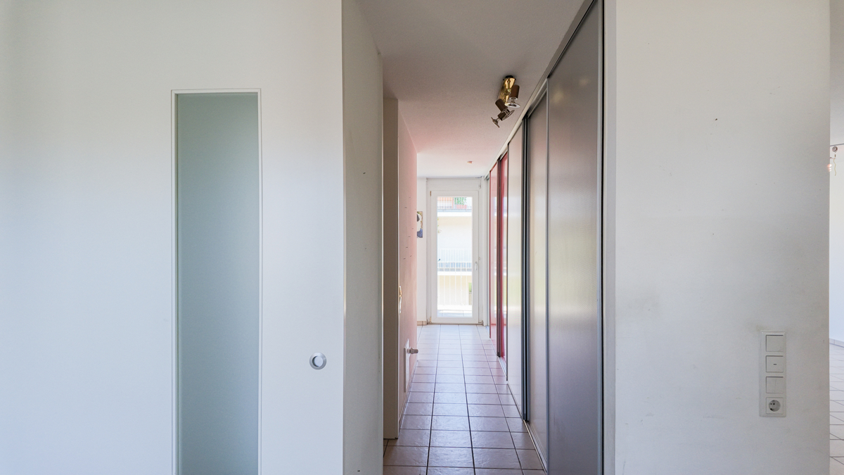 Flur Schlafzimmer mit Schrankwand