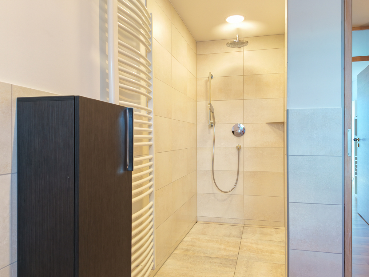 Badezimmer im OG