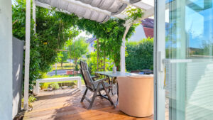 Terrasse und Garten