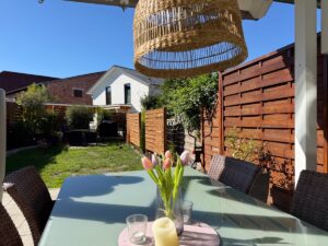 Terrasse und Garten
