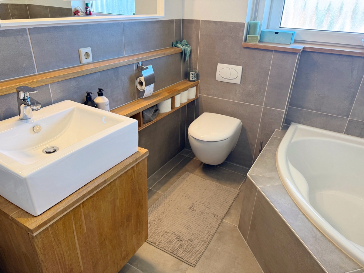 Badezimmer im OG