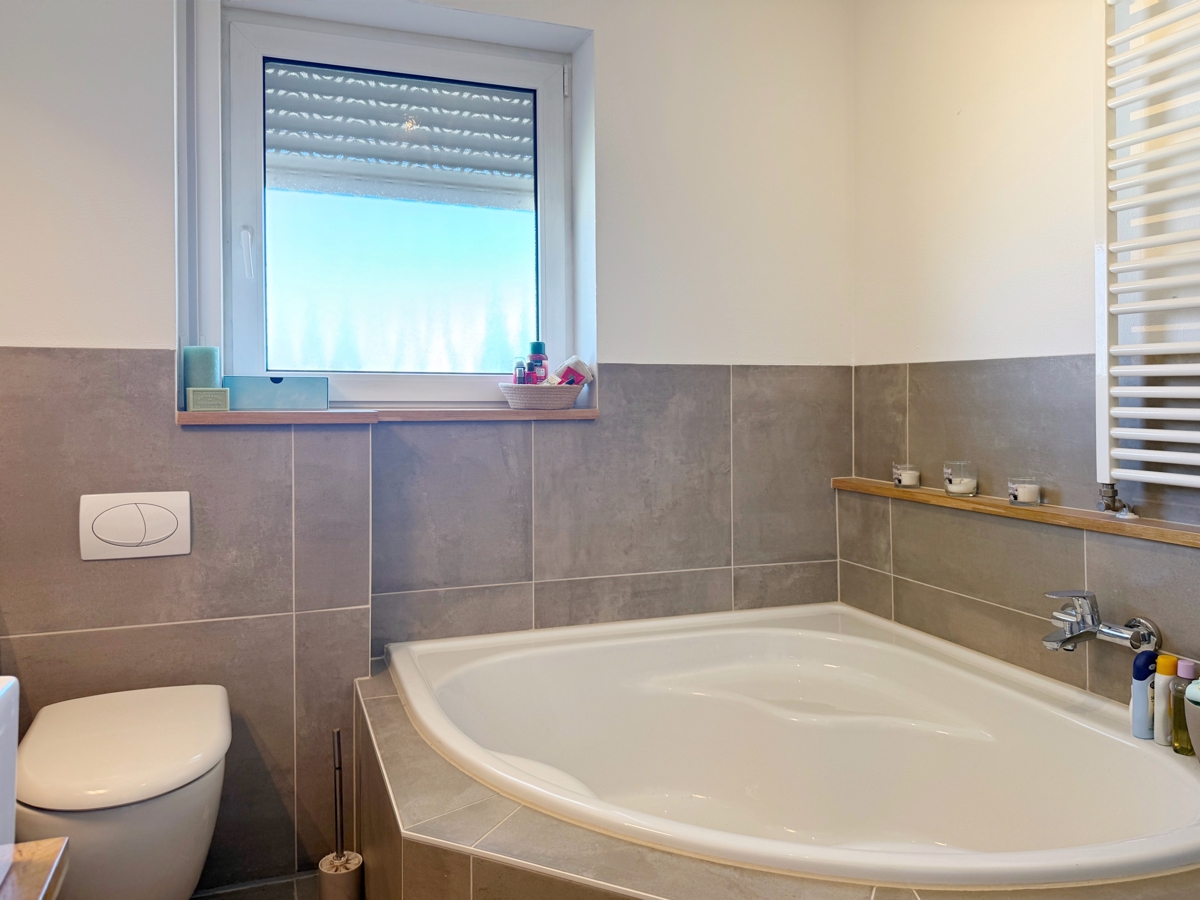 Badezimmer im OG