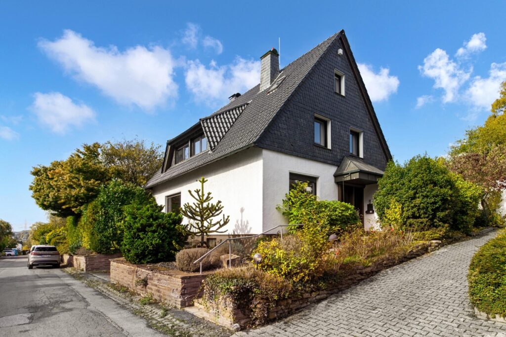 Straßenansicht